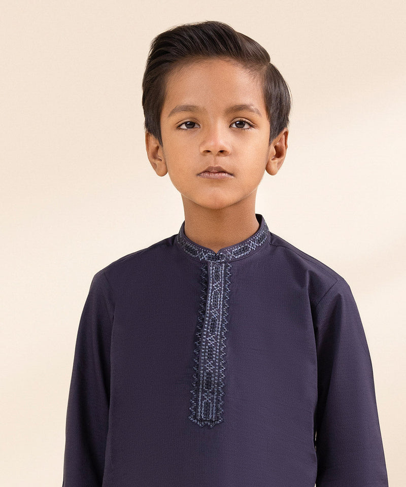 Embroidered Dobby Kurta