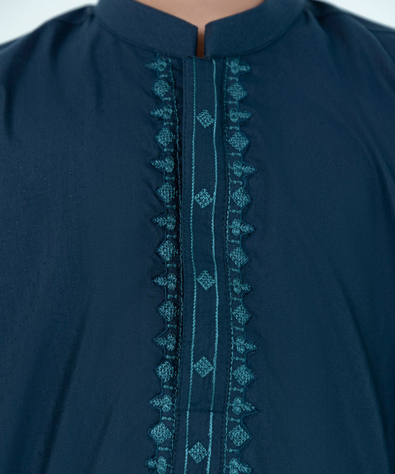 Embroidered Dobby Kurta