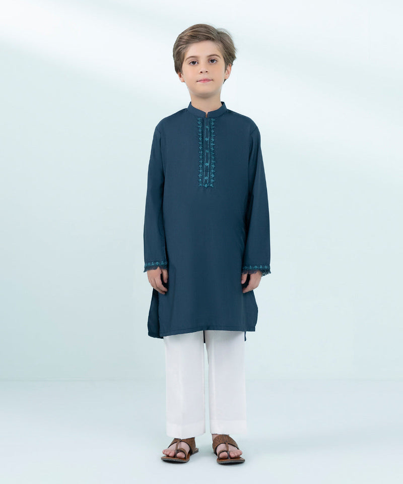Embroidered Dobby Kurta