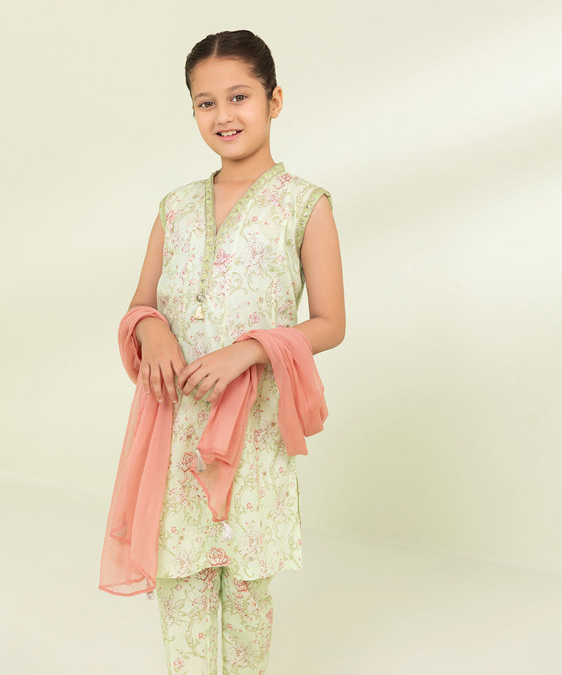 3 Piece - Embroidered Lawn Suit