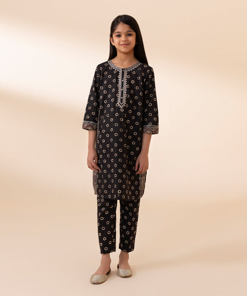 2 Piece - Embroidered Lawn Suit