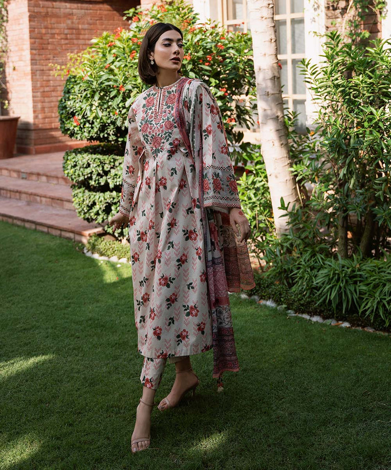 3 Piece - Embroidered Lawn Suit