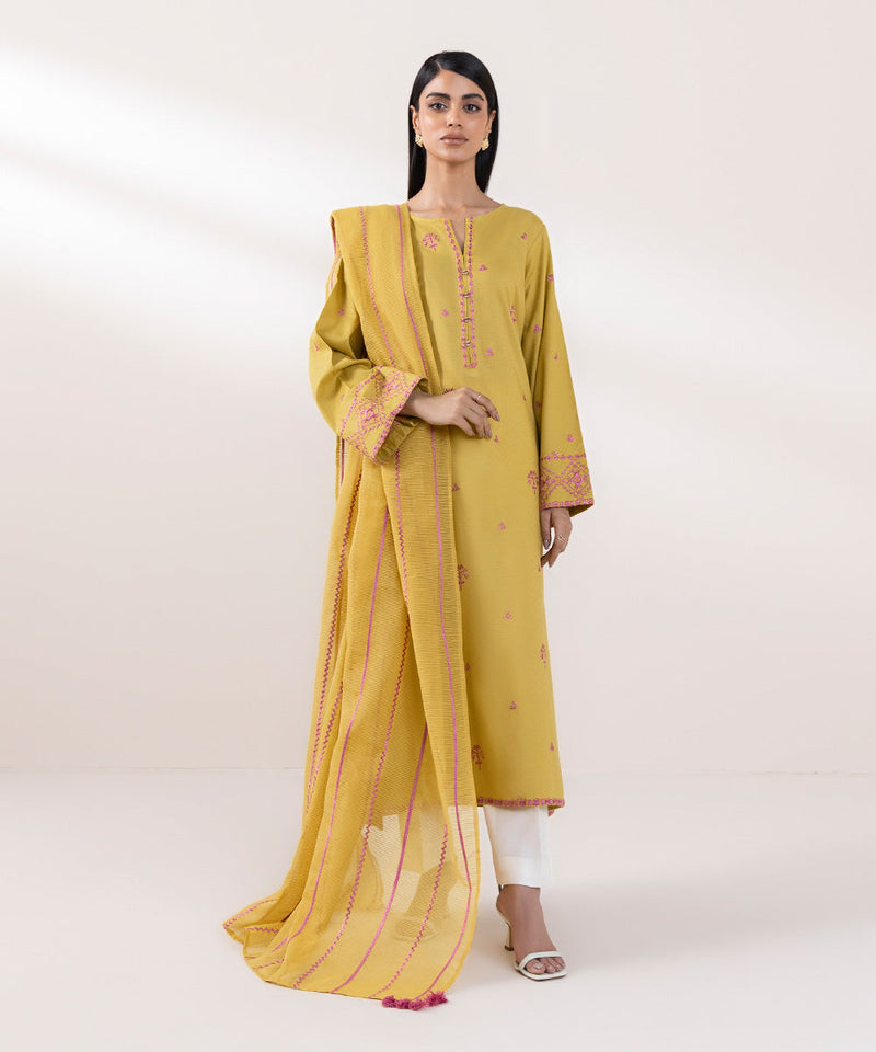 Embroidered Karandi Dupatta