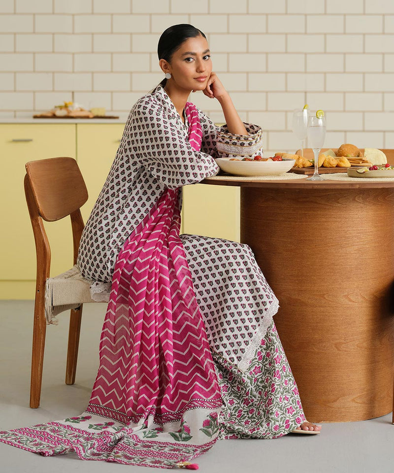 3 Piece - Embroidered Lawn Suit