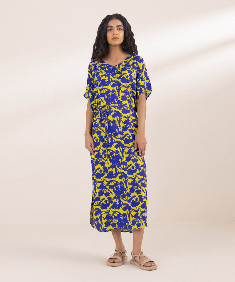 Flowy Dress With Belt