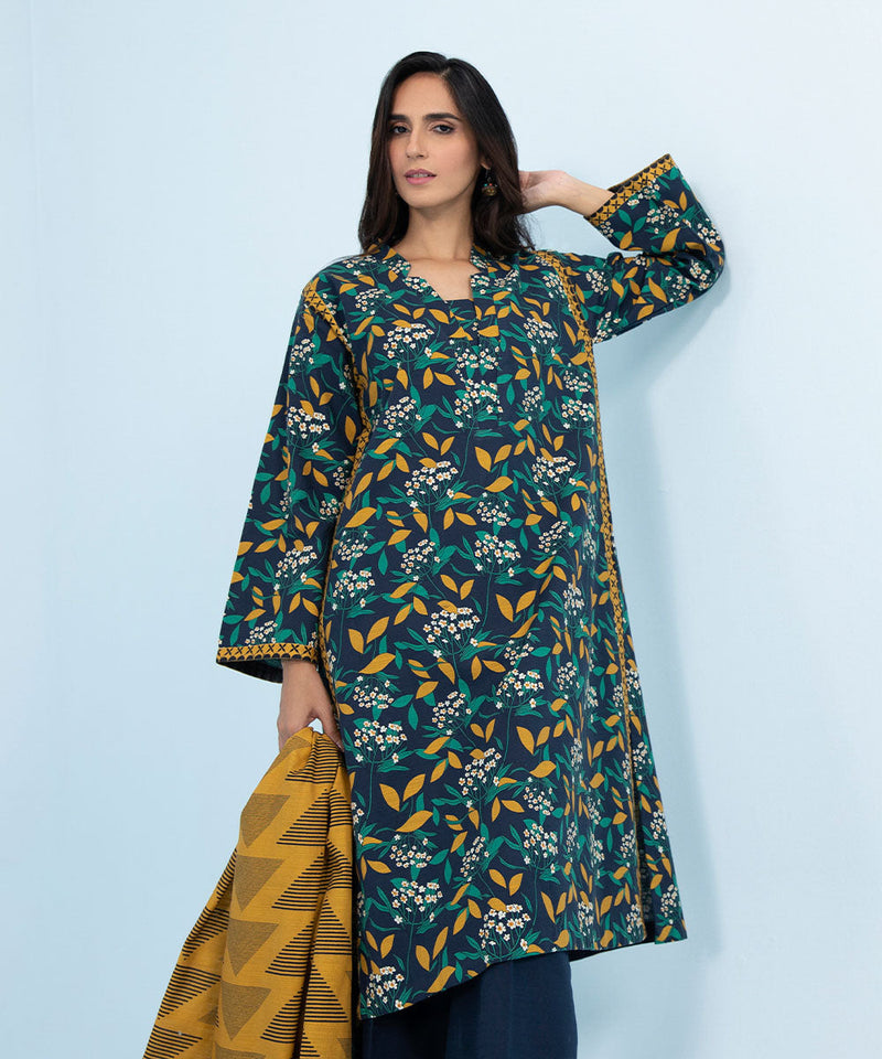 3 Piece - Printed Khaddar Suit