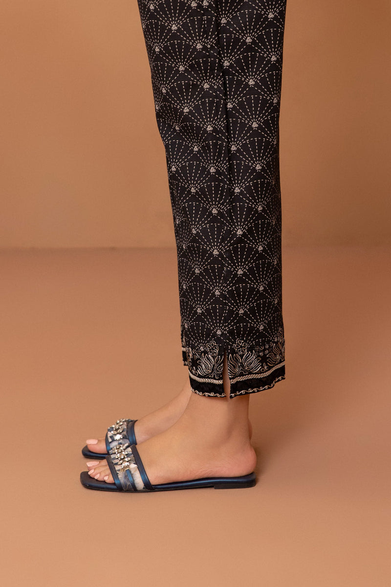 Embroidered Khaddar Pants