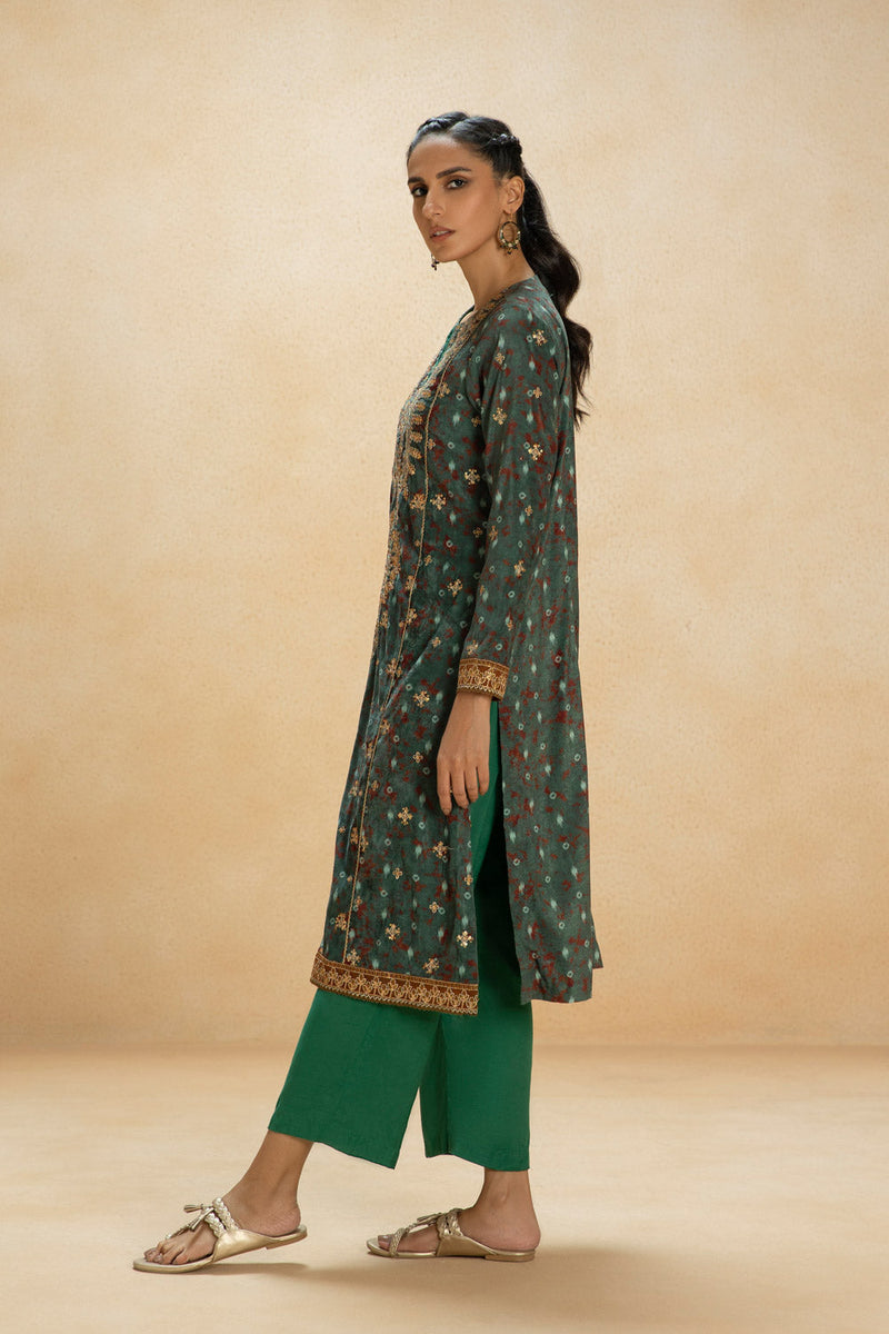 2 Piece - Embroidered Velvet Suit