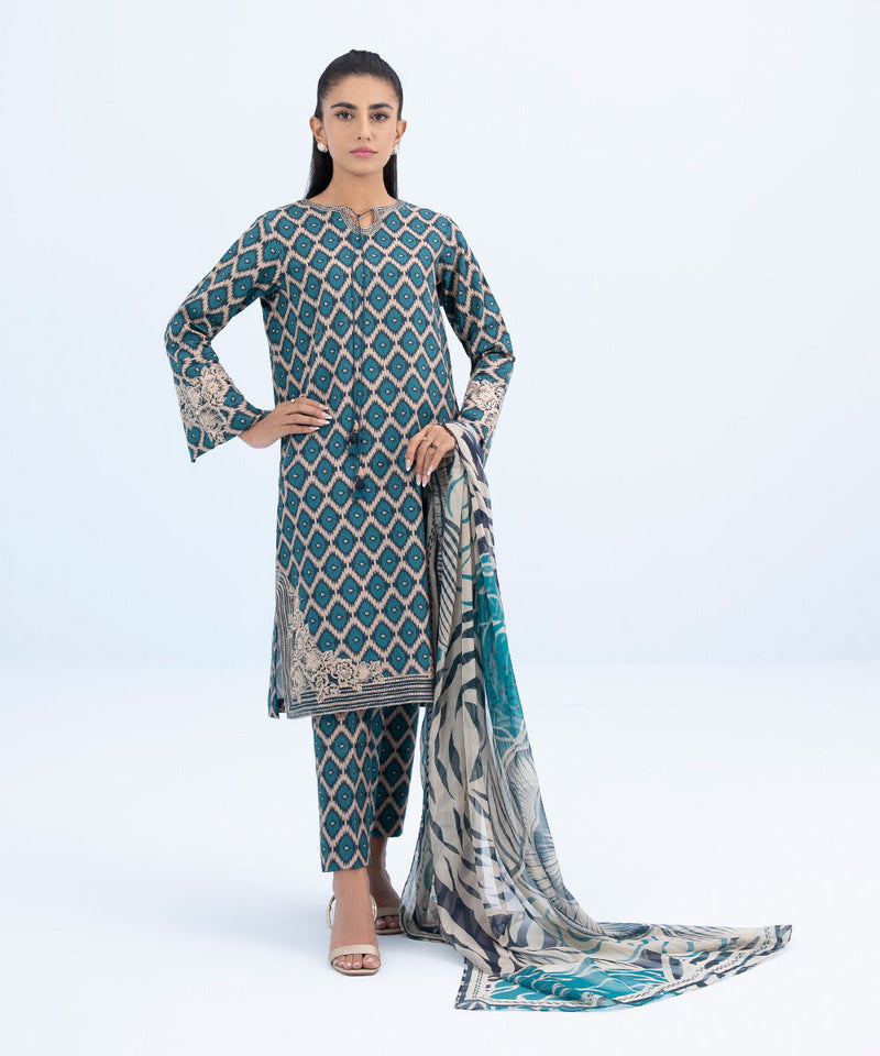 3 Piece - Embroidered Khaddar Suit