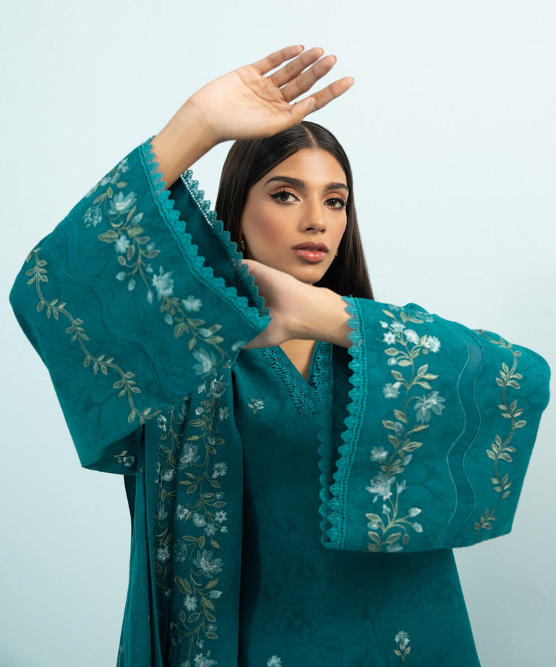 3 Piece - Embroidered Jacquard Suit