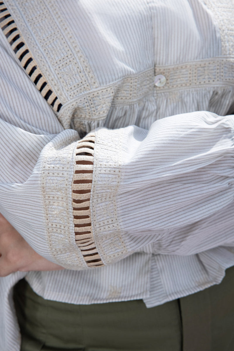 Shirt With Contrast Embroidery